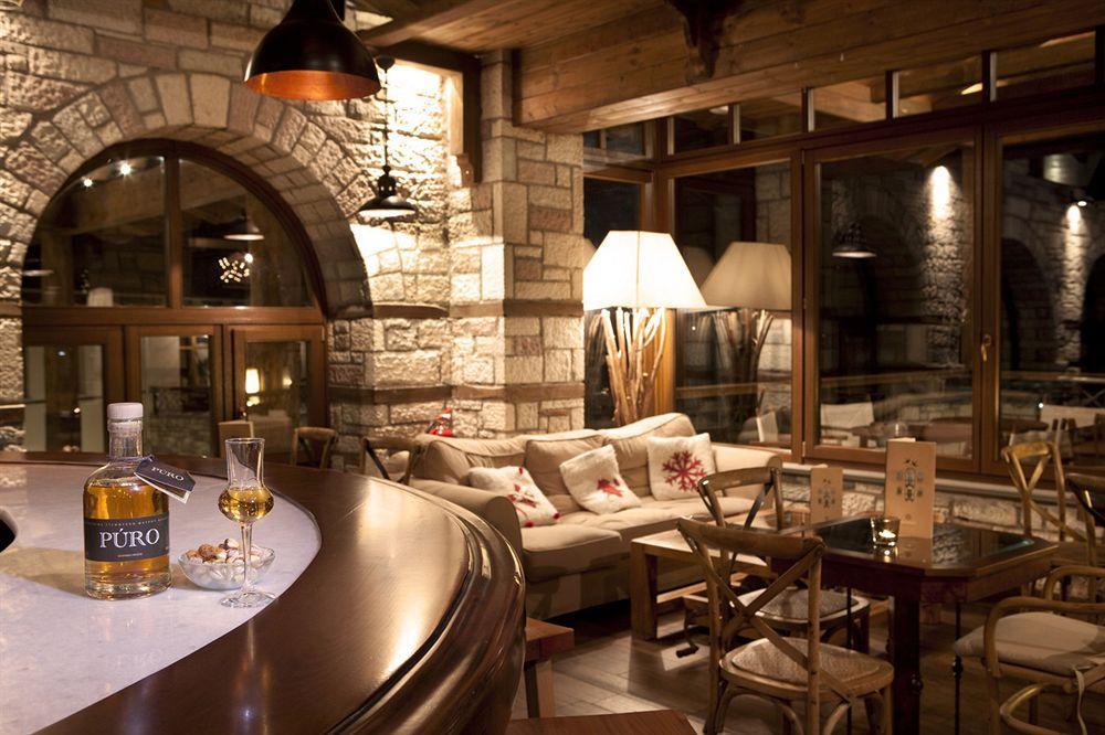 Kazarma Hotel Kalývia Fylaktís Bagian luar foto