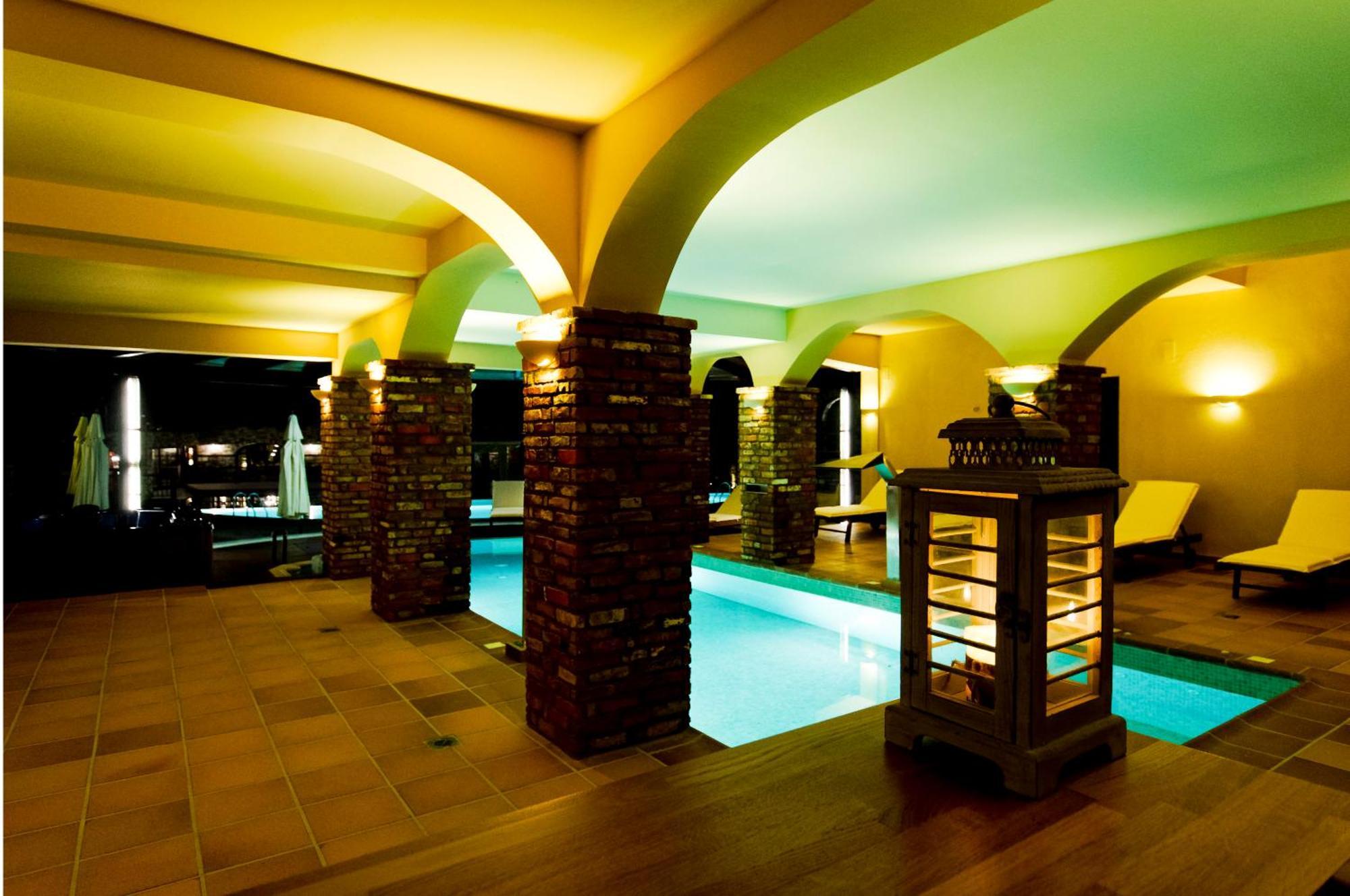 Kazarma Hotel Kalývia Fylaktís Bagian luar foto